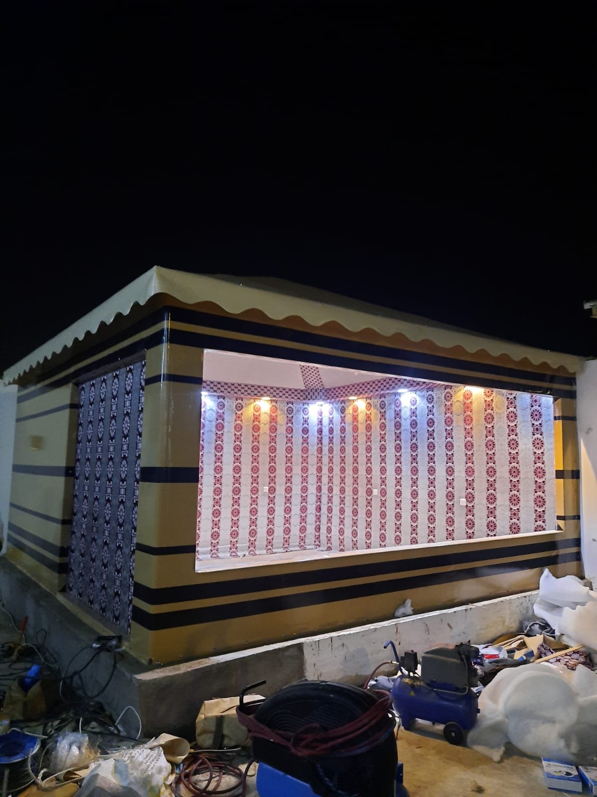 مظلات وسواتر جدة